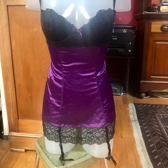 New Frederick’s of Hollywood Sexy Chemise. Medium. - Picture 5 of 5